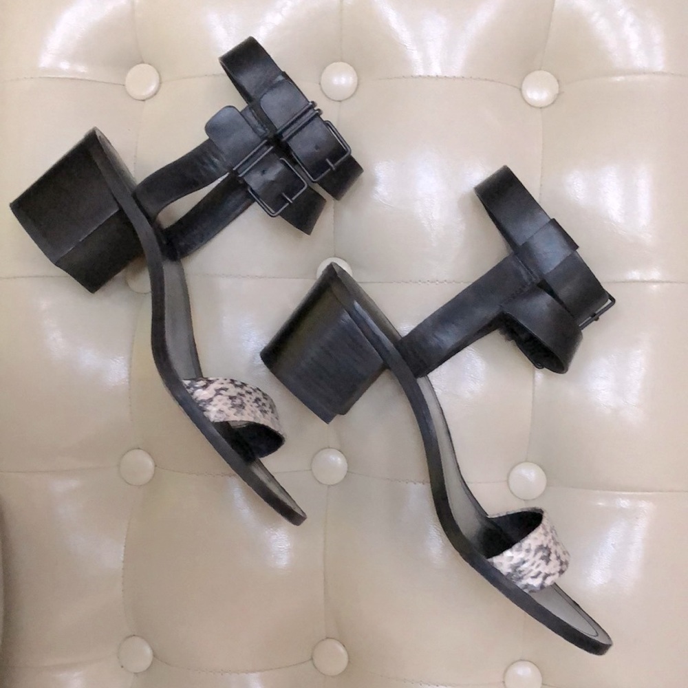 Pour La Victoire Dagney Sandal, leather size 9.5